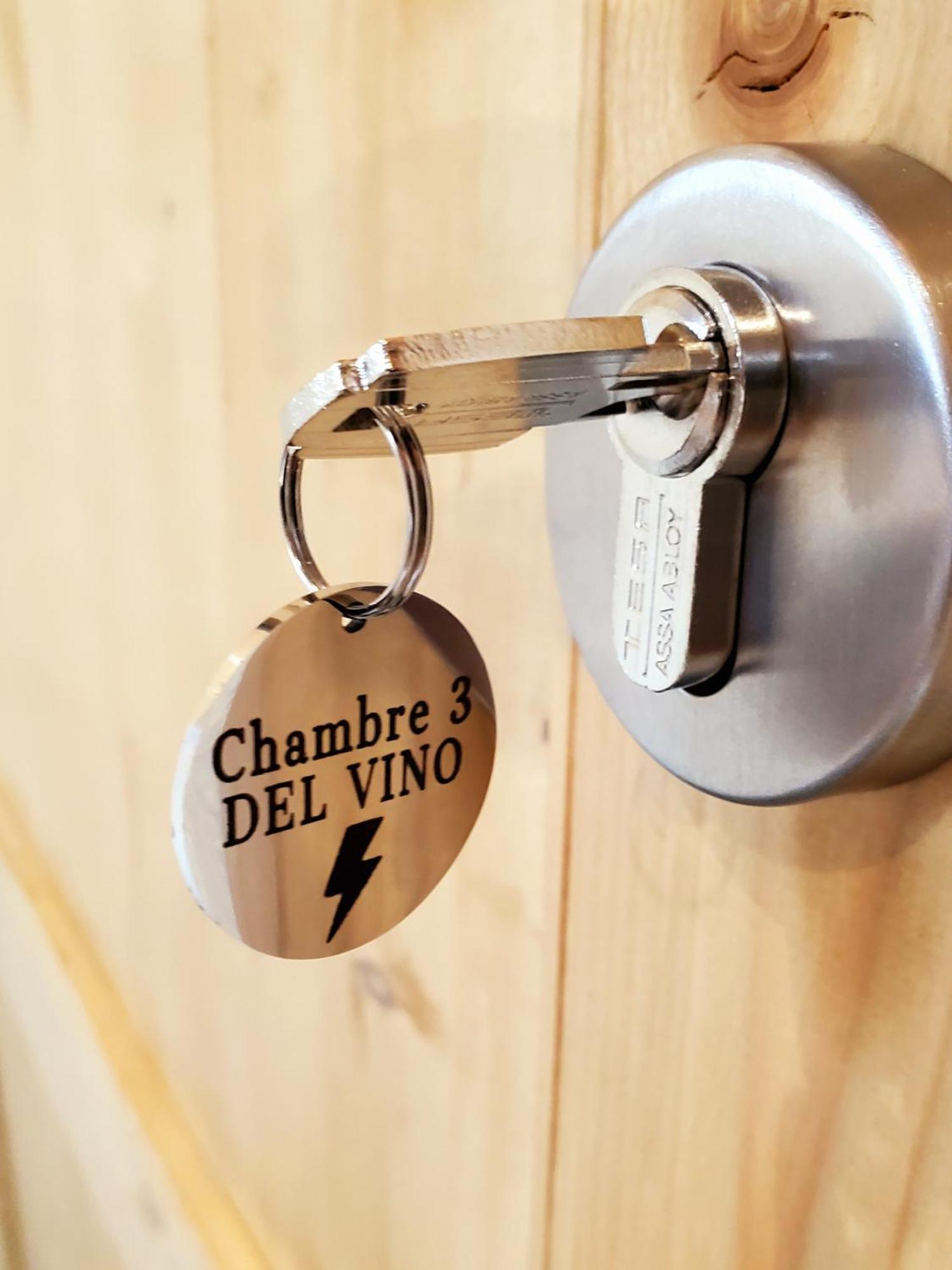 Del Vino Bar A Vin & Guitares Appartement Sauna Terrasse Garage Orchamps-Vennes Exterior foto